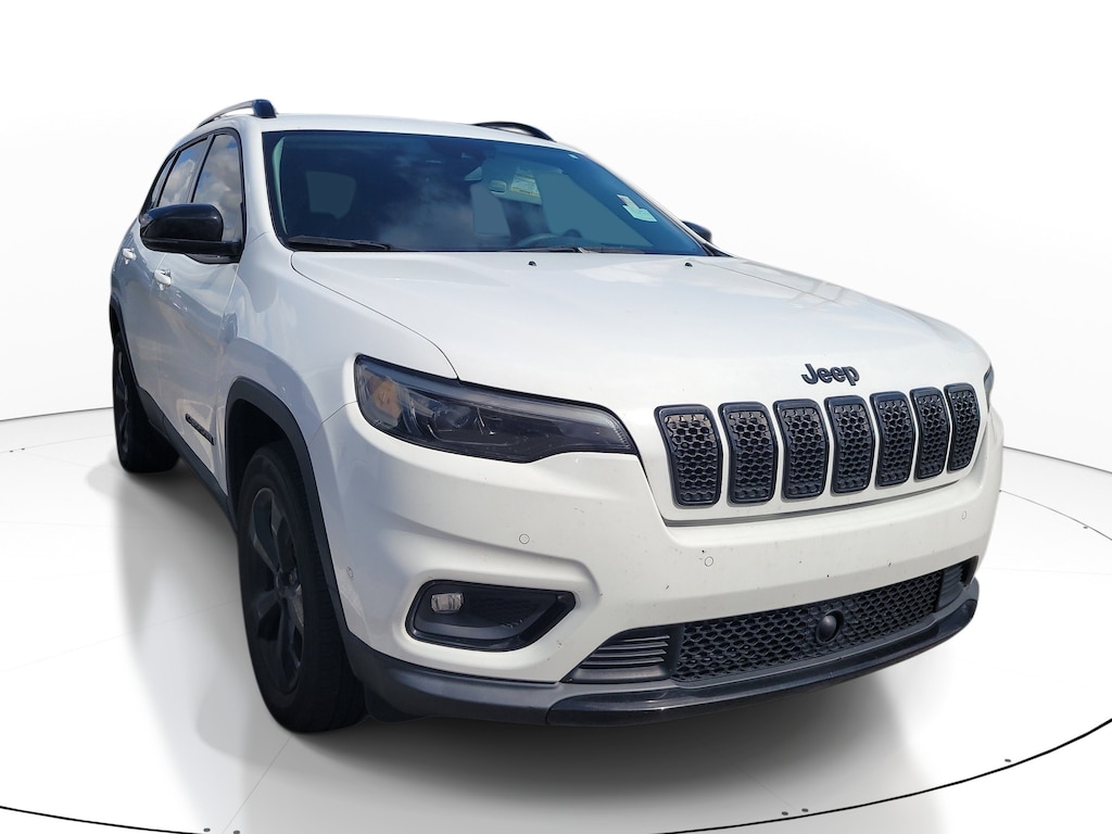 Used 2023 Jeep Cherokee Altitude Lux SUV
