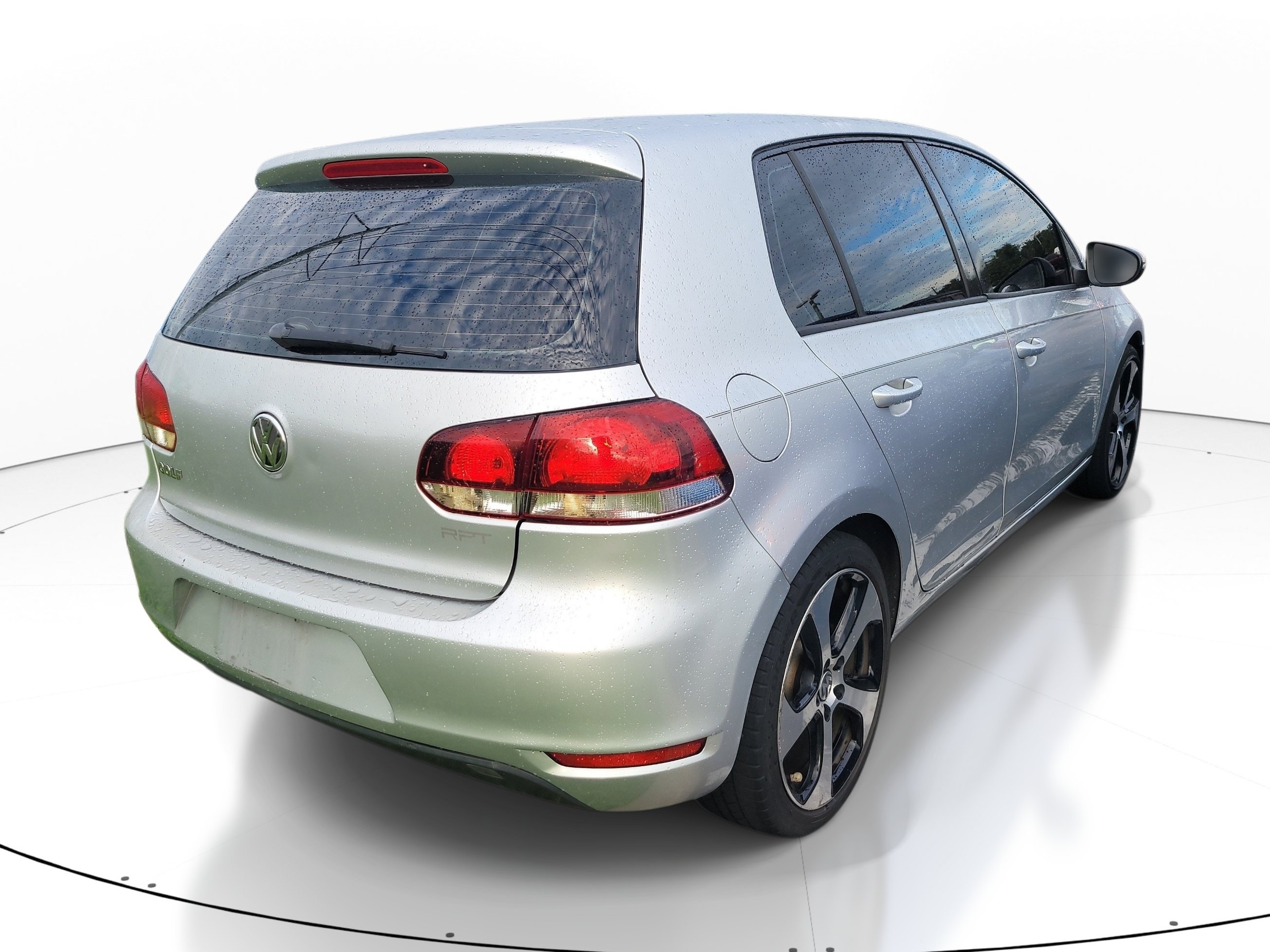 Used 2013 Volkswagen Golf 2.5L 4-Door Hatchback