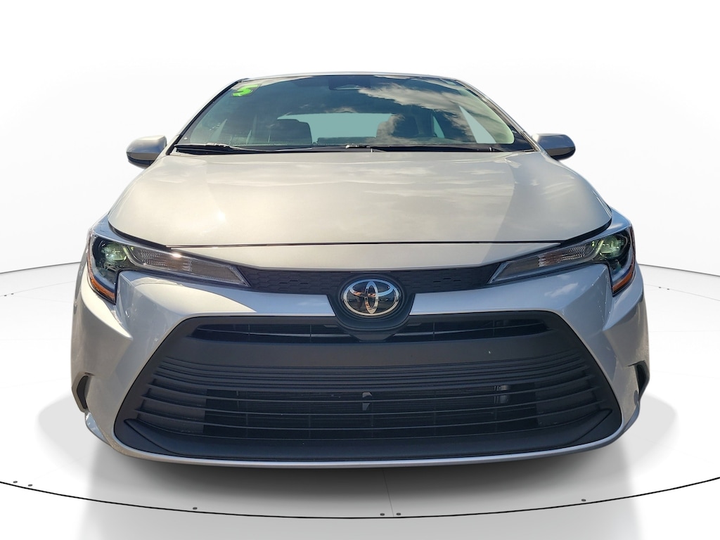 Used 2025 Toyota Corolla LE Sedan