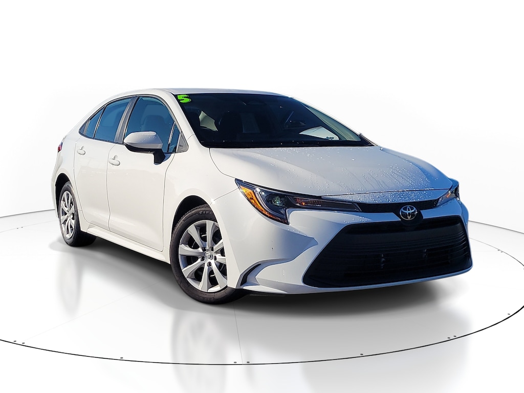 Used 2025 Toyota Corolla LE Sedan