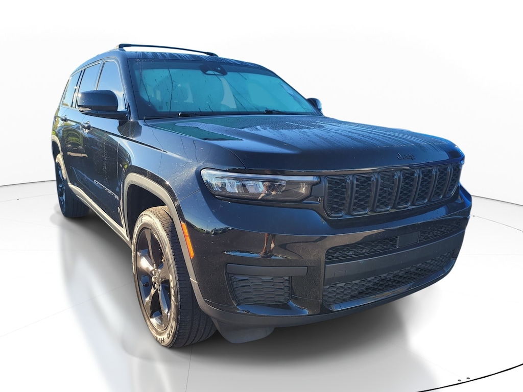 Used 2024 Jeep Grand Cherokee L Laredo SUV