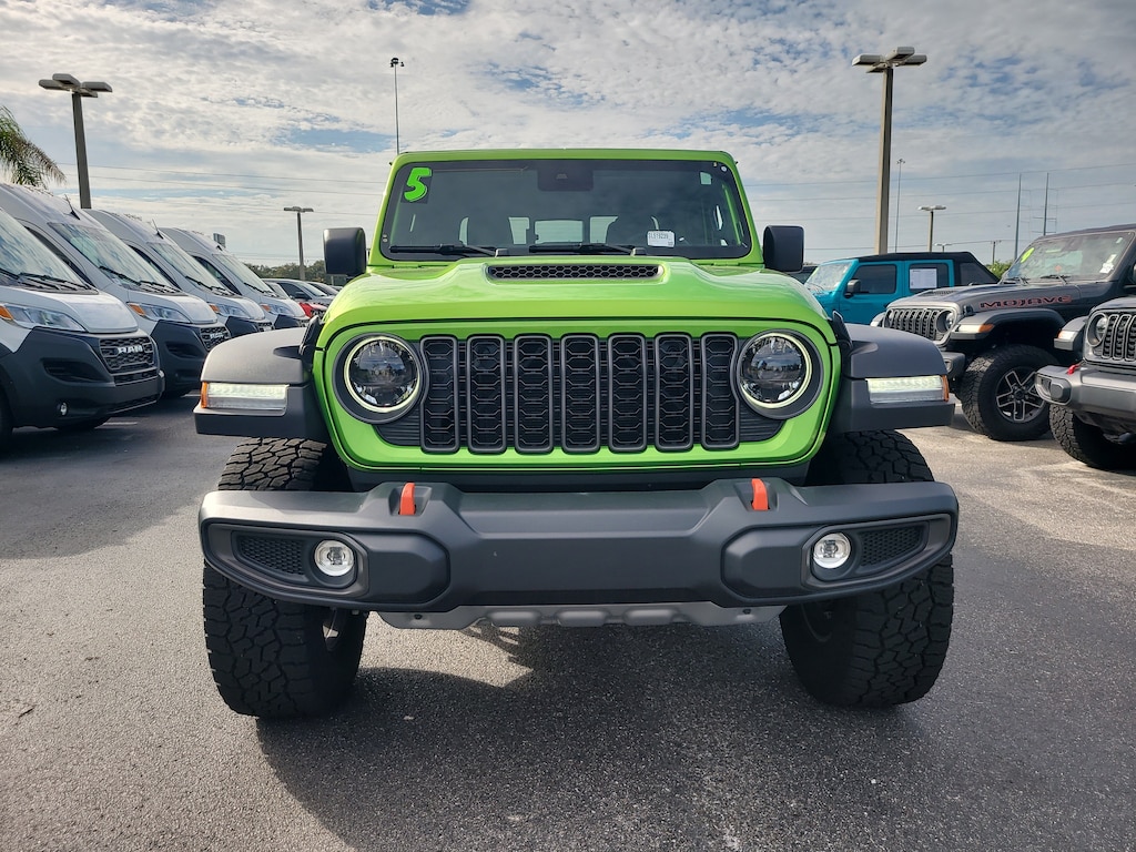 Used 2025 Jeep Gladiator Mojave Truck Crew Cab