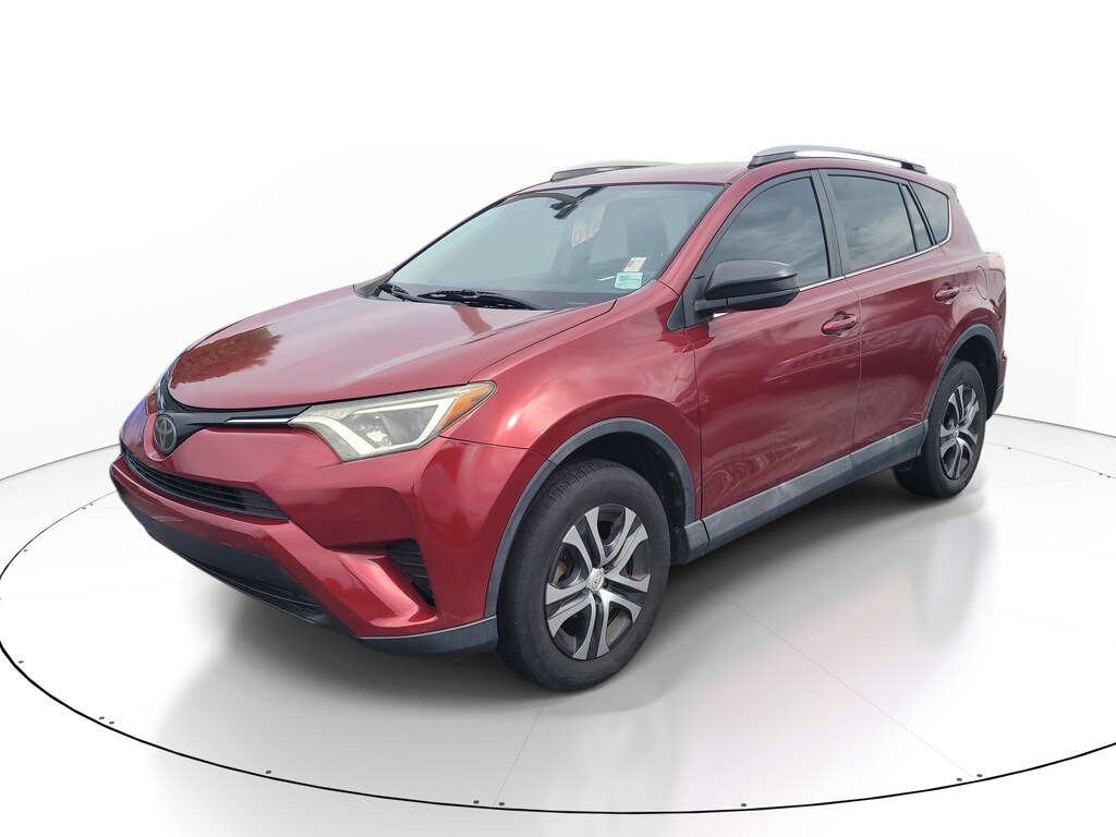 Used 2018 Toyota RAV4 LE SUV