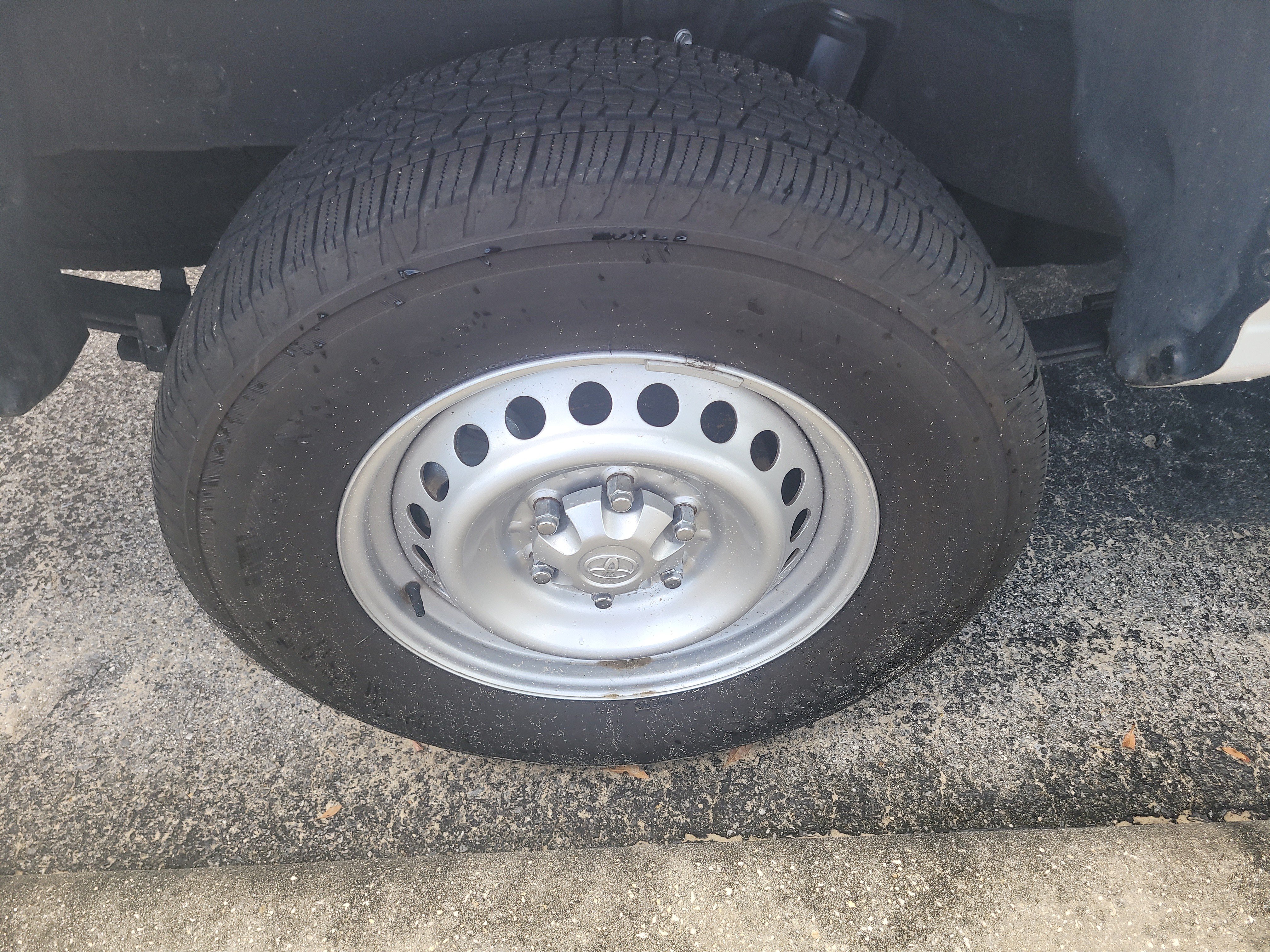 Used 2025 Toyota Tacoma 2WD SR SR XtraCab 6 Bed AT