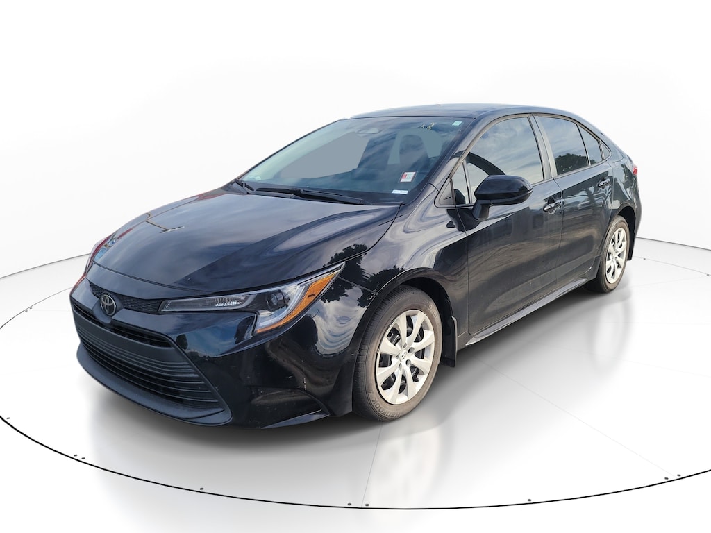 Used 2025 Toyota Corolla LE Sedan