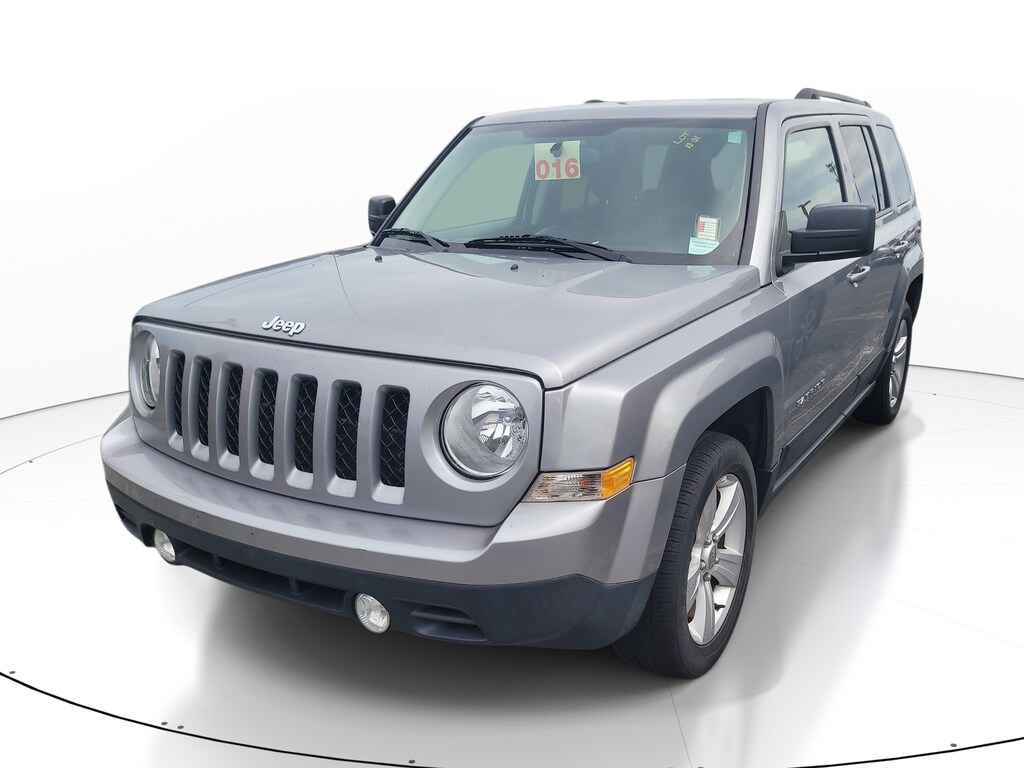 Used 2016 Jeep Patriot Latitude FWD SUV