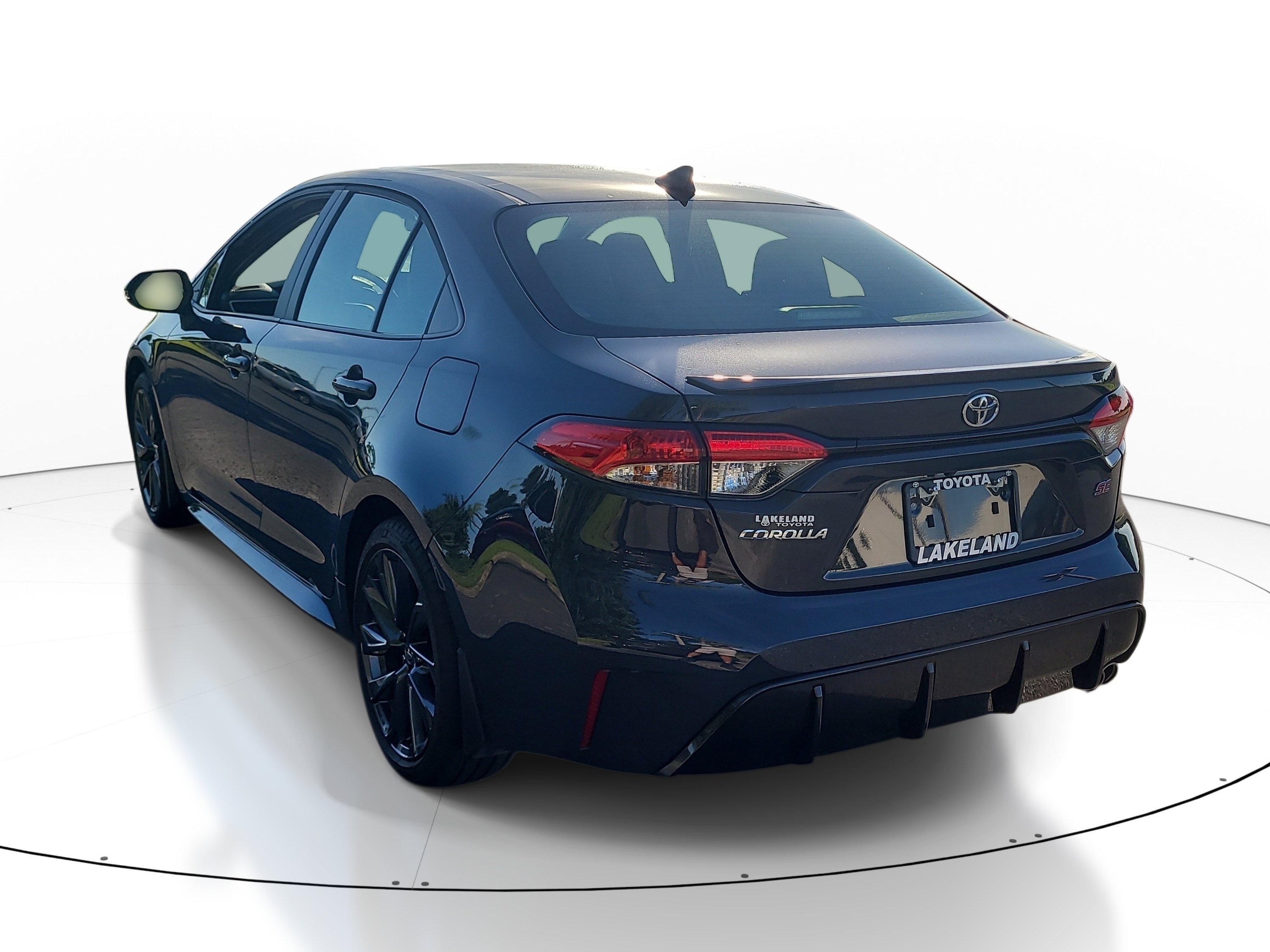 Used 2026 Toyota Corolla SE Sedan