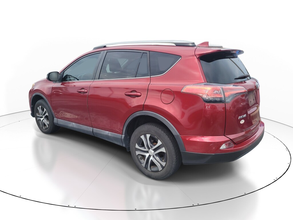Used 2018 Toyota RAV4 LE SUV