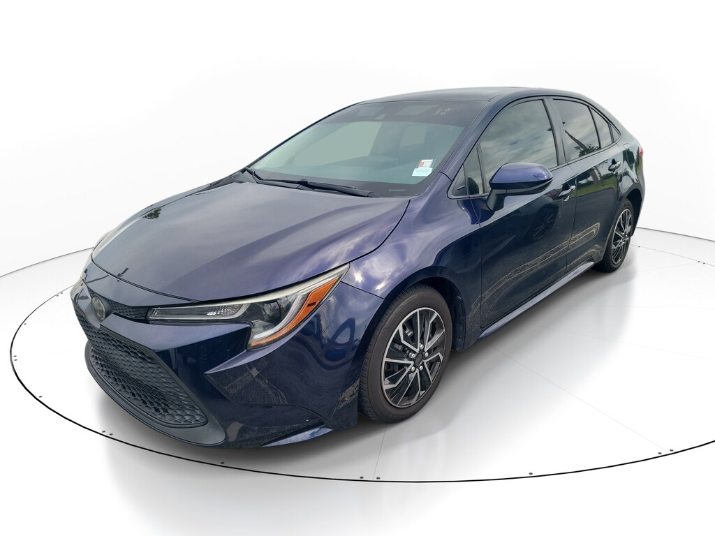 Used 2020 Toyota Corolla LE Sedan