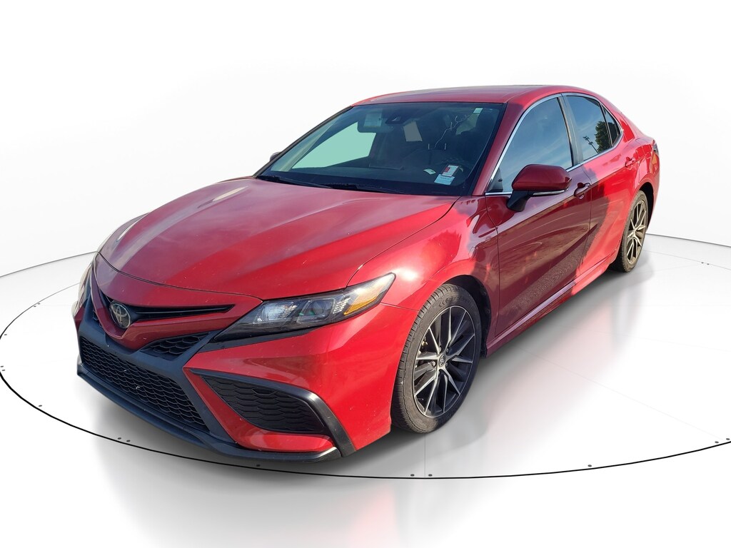 Used 2023 Toyota Camry SE Sedan