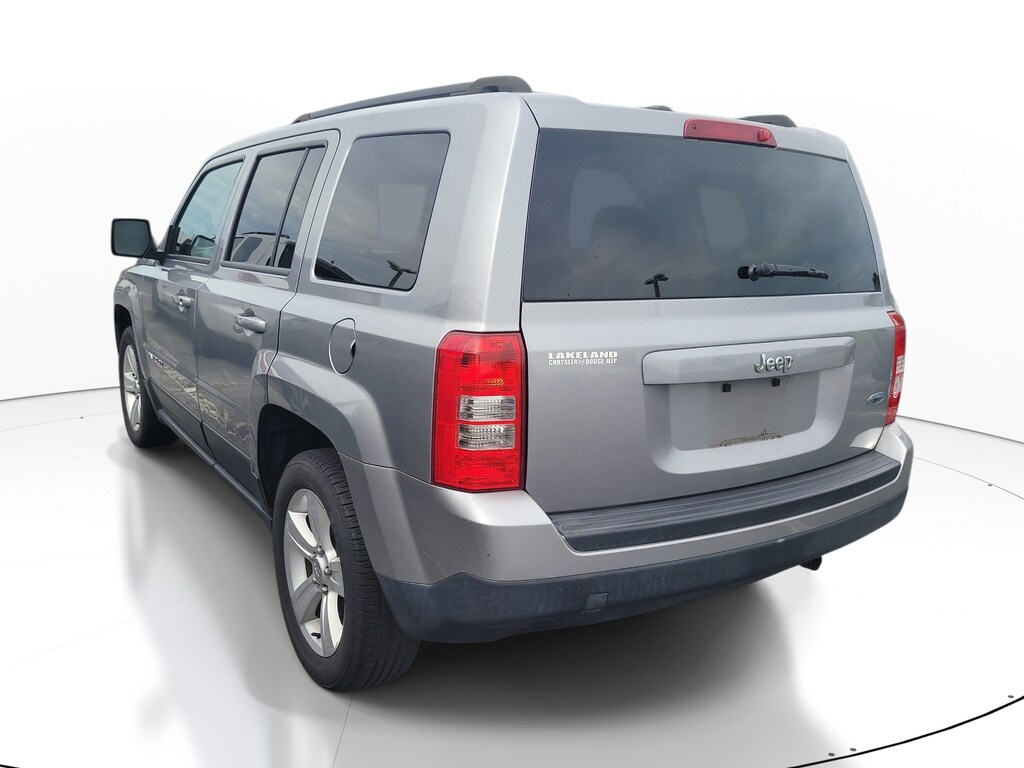 Used 2016 Jeep Patriot Latitude FWD SUV