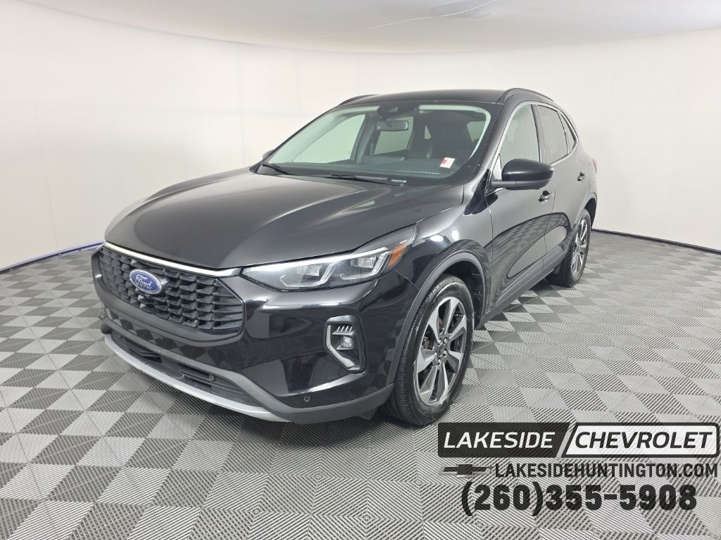Used 2023 Ford Escape Platinum SUV