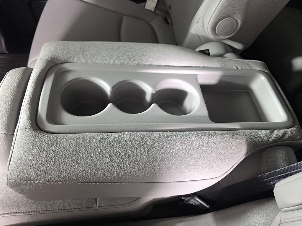 2023 Honda Odyssey EX-L - Photo 30