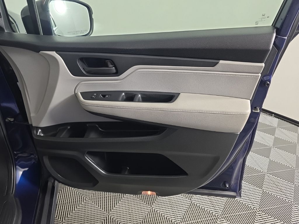 2023 Honda Odyssey EX-L - Photo 38