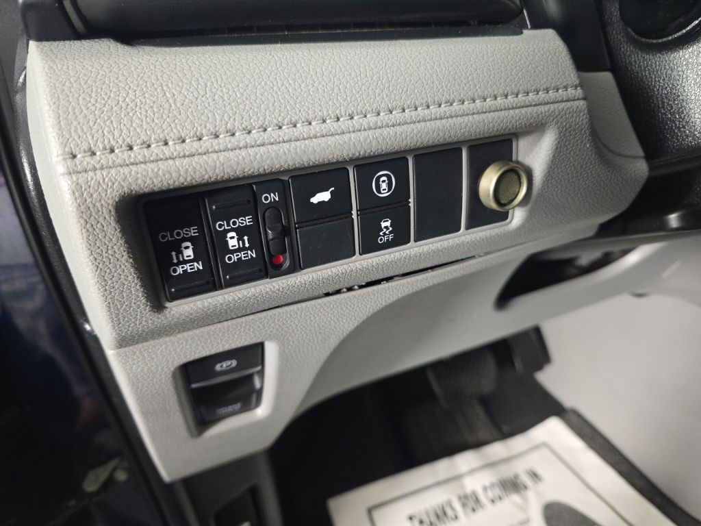 2023 Honda Odyssey EX-L - Photo 13