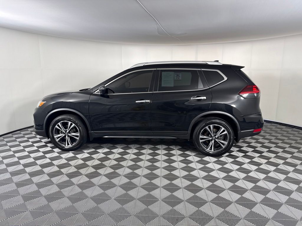 Used 2020 Nissan Rogue SV with VIN JN8AT2MV8LW105842 for sale in Huntington, IN