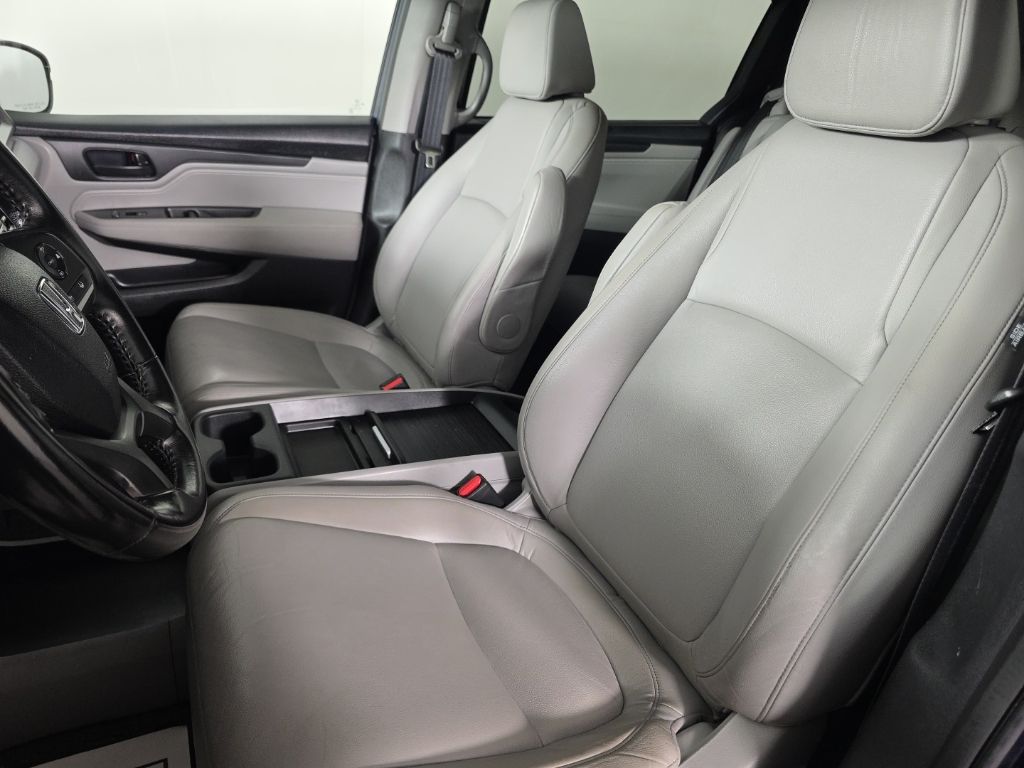 2023 Honda Odyssey EX-L - Photo 14
