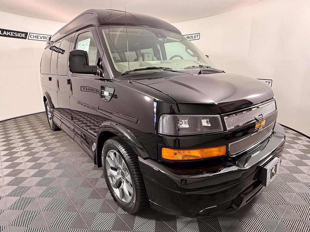 2026 Chevrolet Express Cargo Work Van - Photo 8