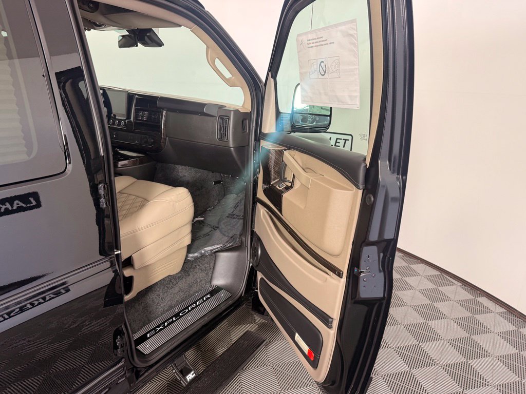 2026 Chevrolet Express Cargo Work Van - Photo 39