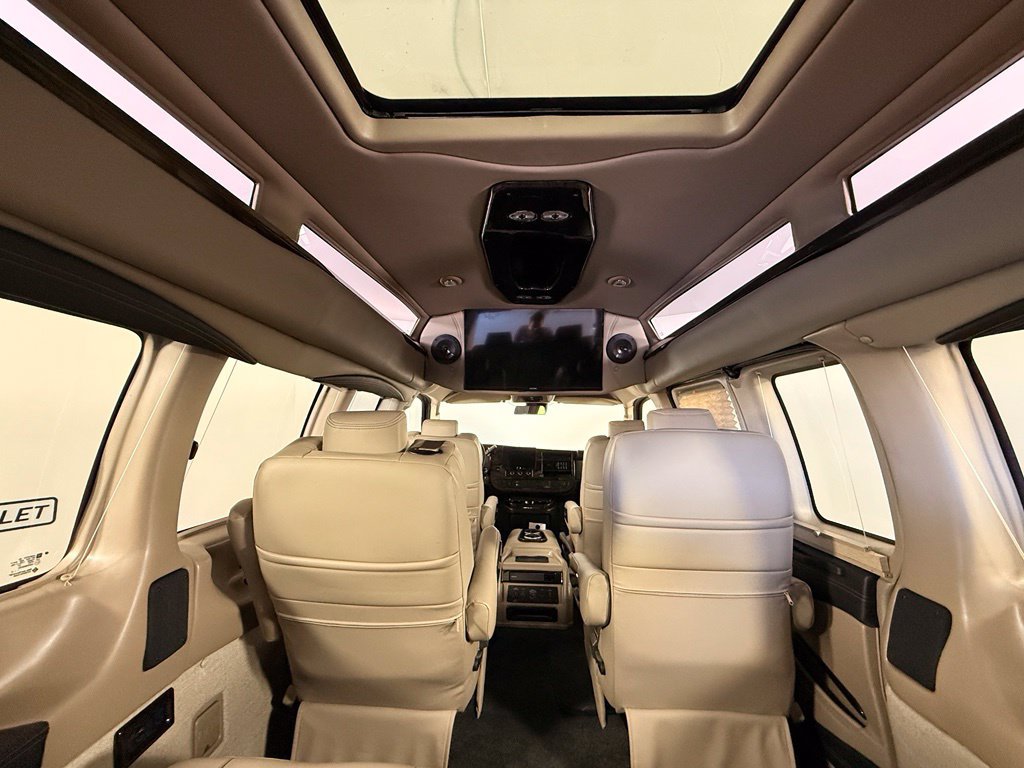 2026 Chevrolet Express Cargo Work Van - Photo 15