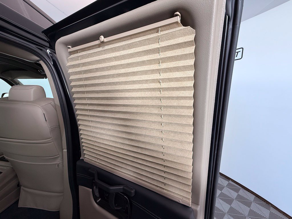 2026 Chevrolet Express Cargo Work Van - Photo 35