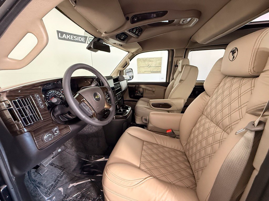 2026 Chevrolet Express Cargo Work Van - Photo 32