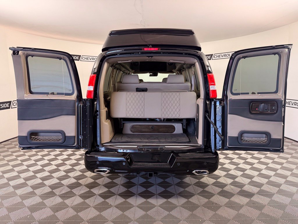 2026 Chevrolet Express Cargo Work Van - Photo 10