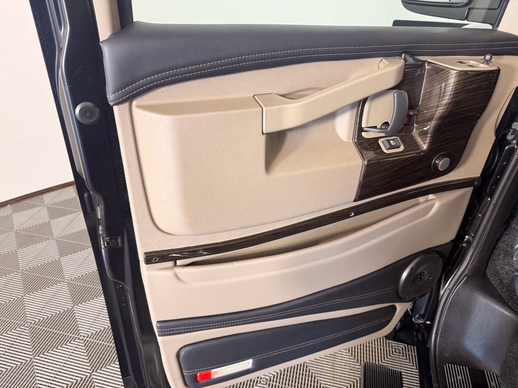 2026 Chevrolet Express Cargo Work Van - Photo 27