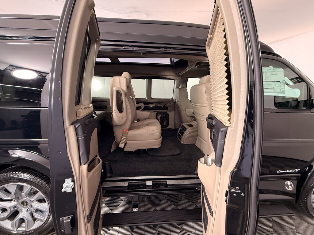 2026 Chevrolet Express Cargo Work Van - Photo 34
