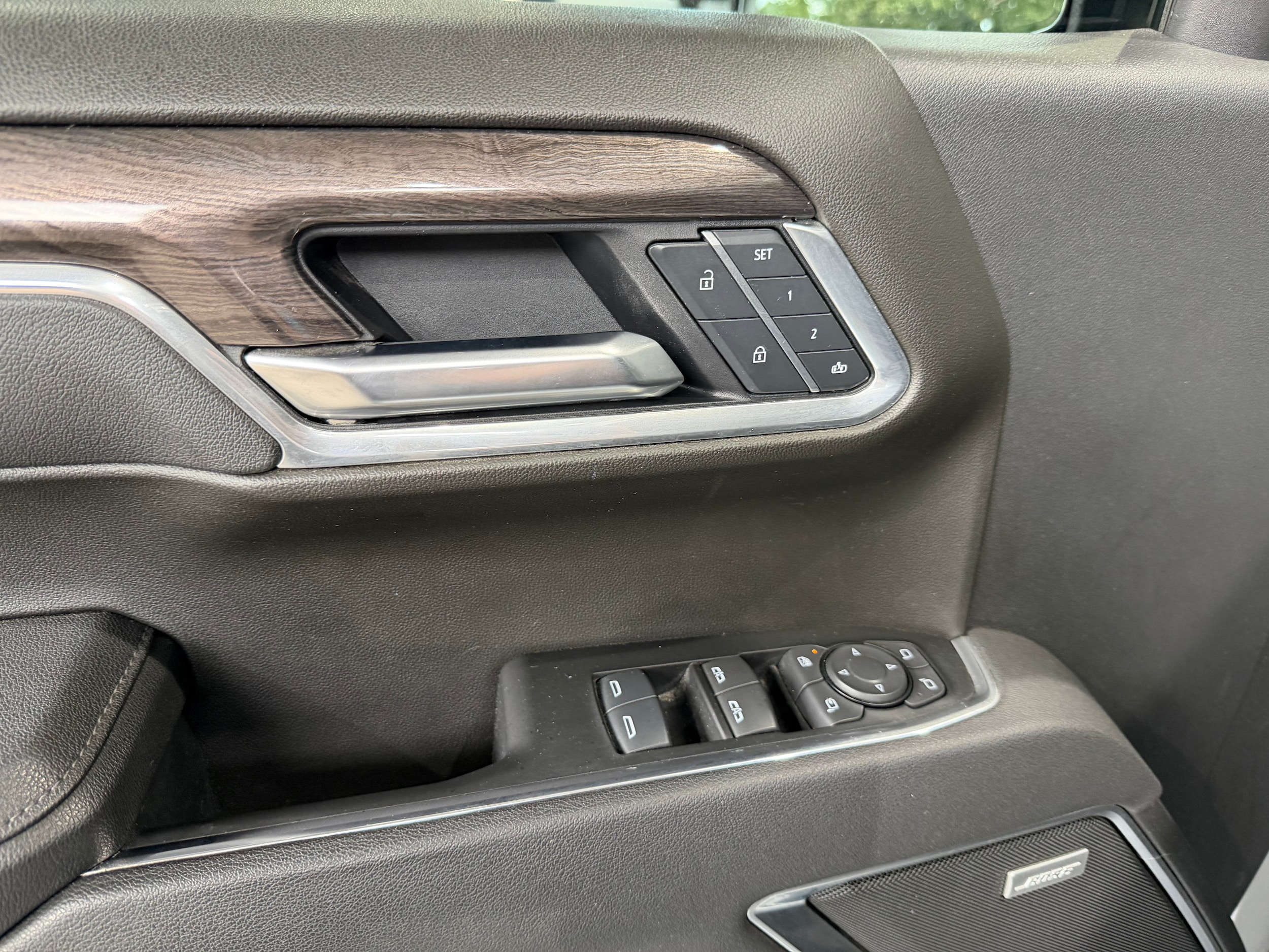 2025 Chevrolet Silverado 1500 LTZ - Photo 10