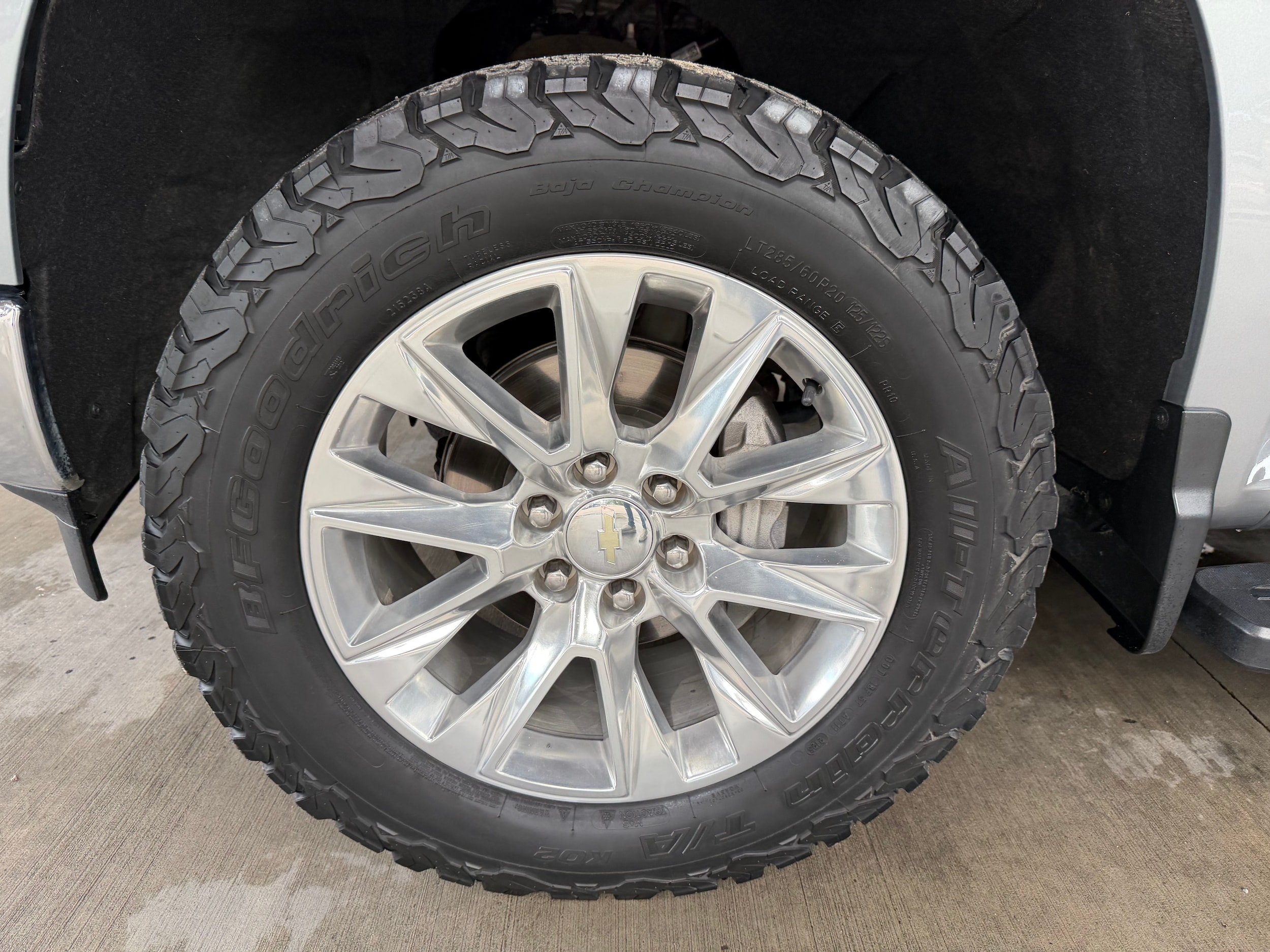 2025 Chevrolet Silverado 1500 LTZ - Photo 33