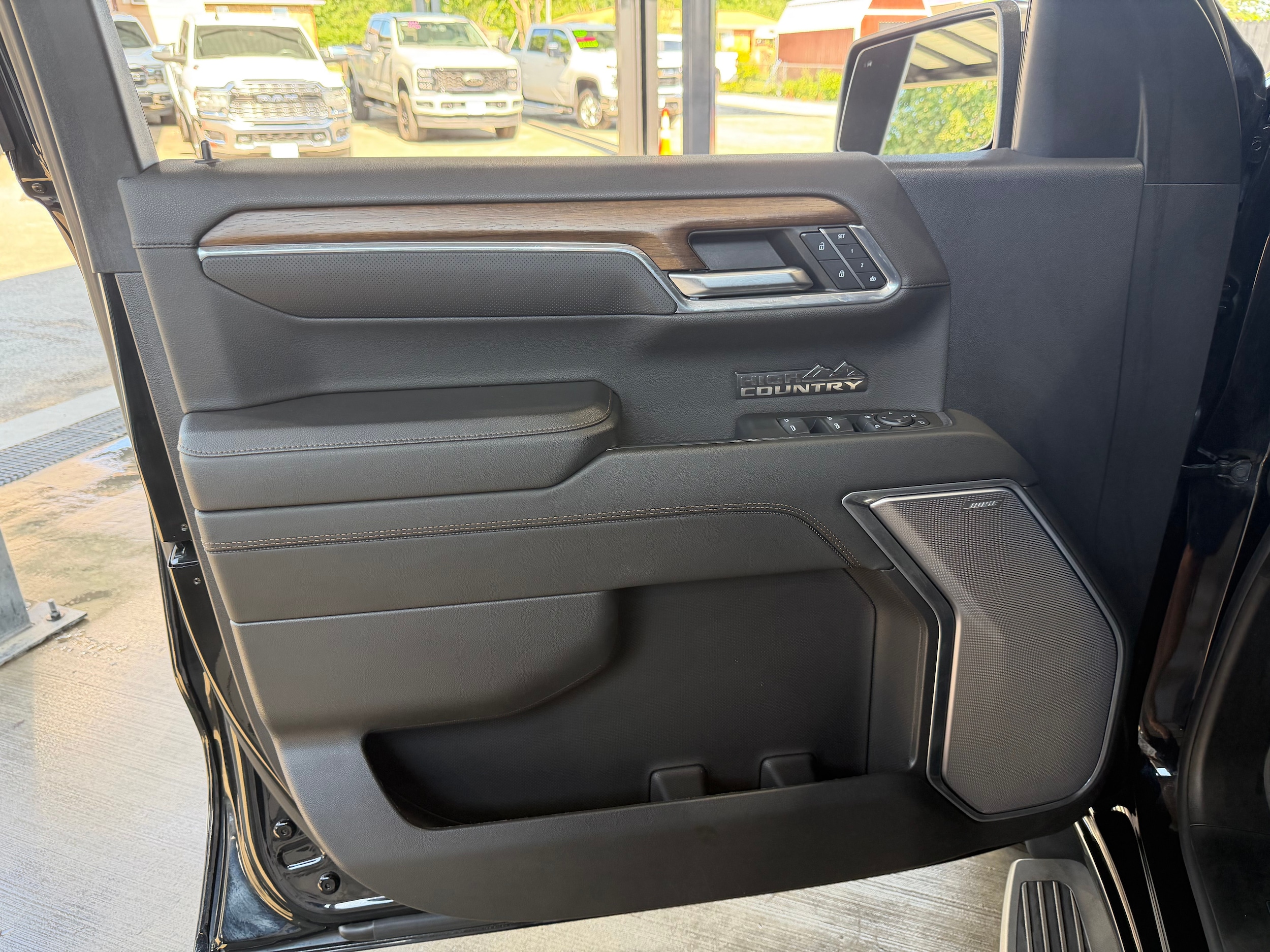 2024 Chevrolet Silverado 1500 High Country - Photo 11