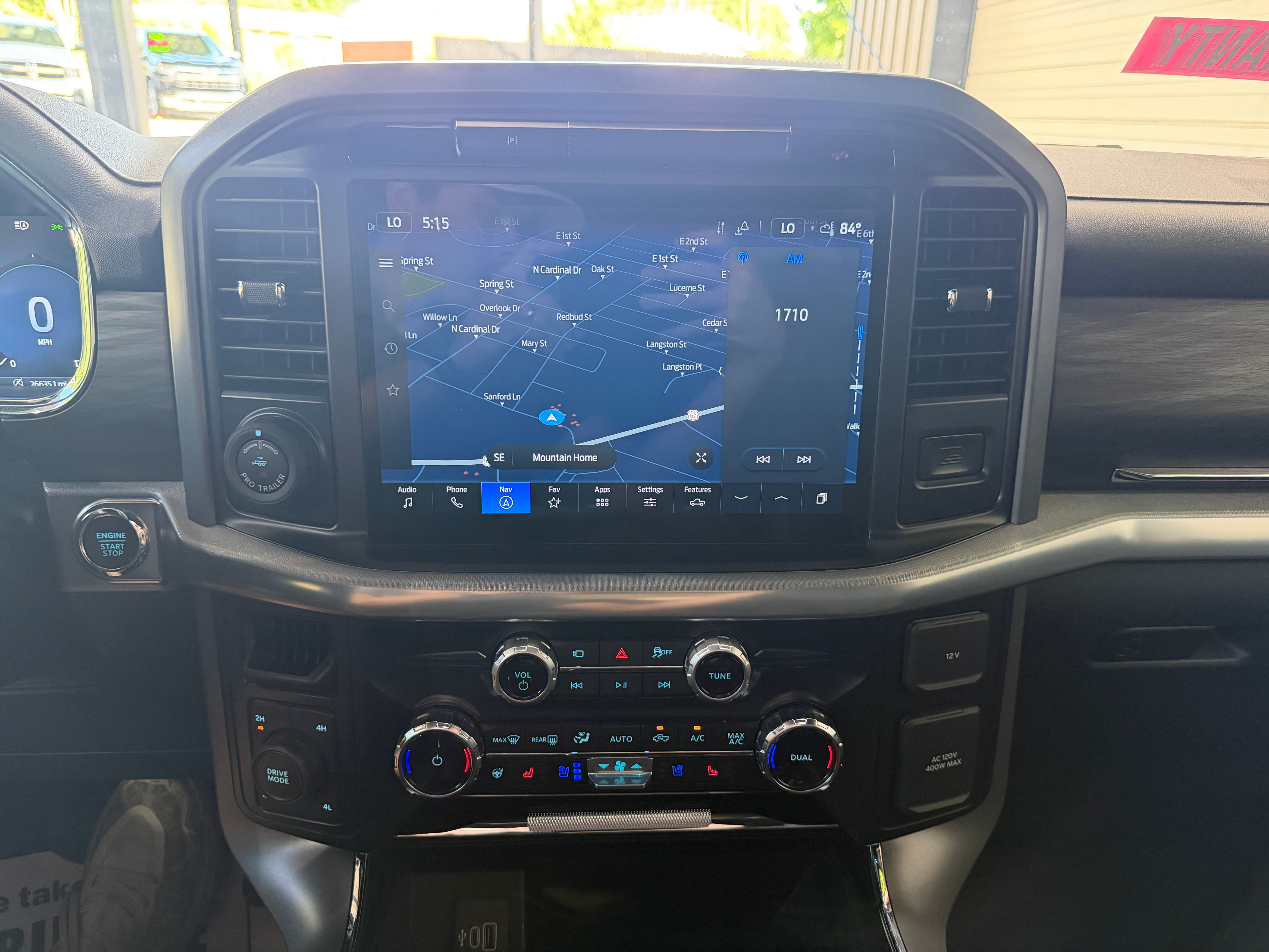 2025 Ford F-150 Lariat - Photo 18