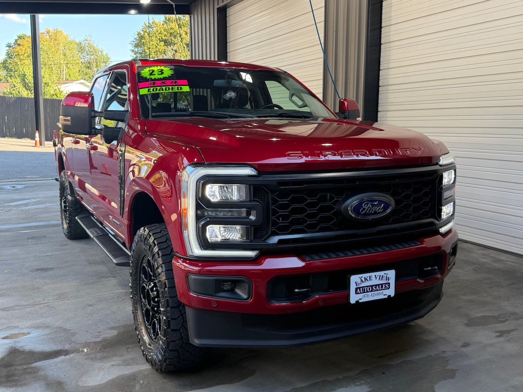 Used 2023 Ford F-250SD Lariat Truck