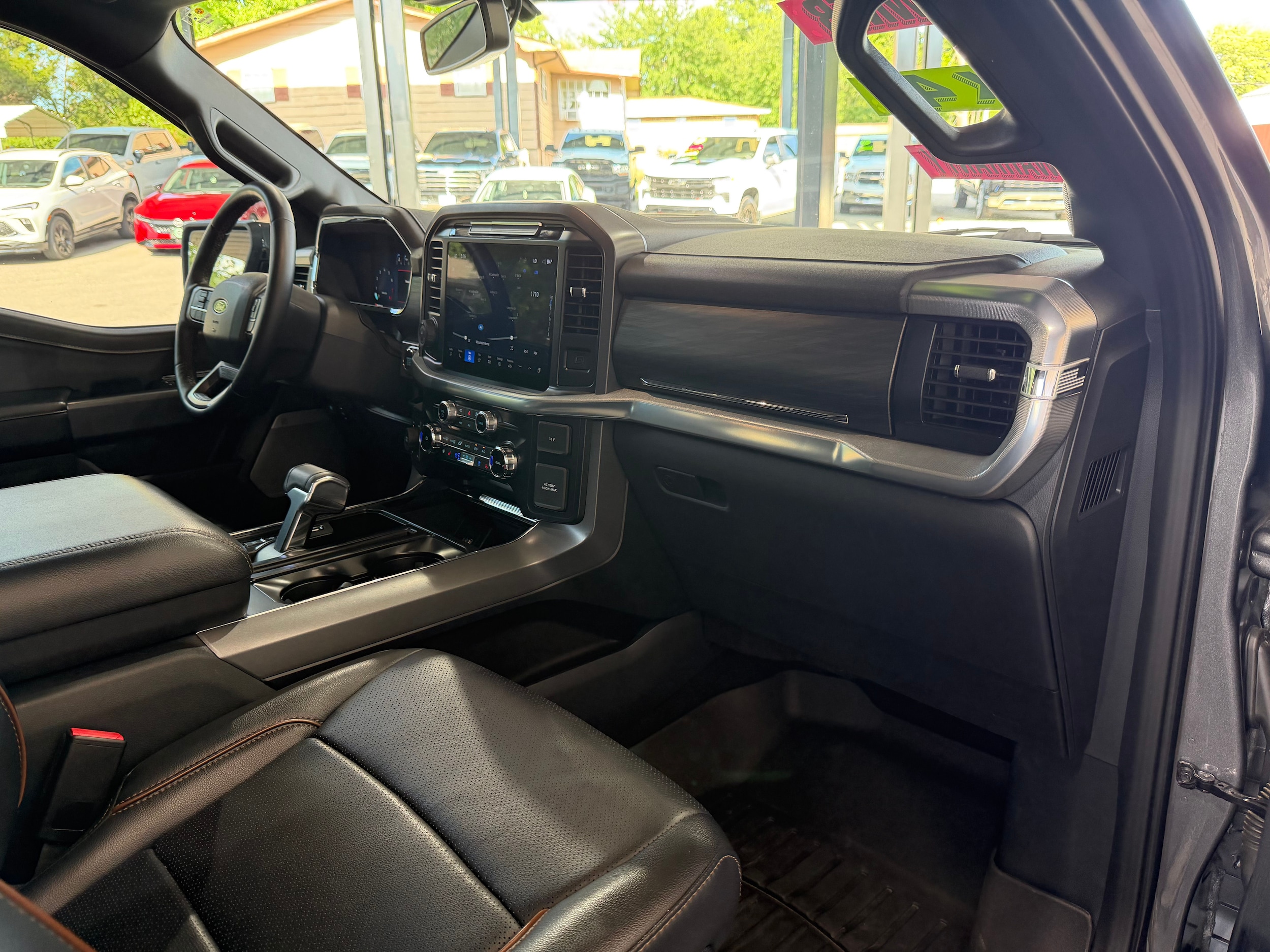 2025 Ford F-150 Lariat - Photo 24