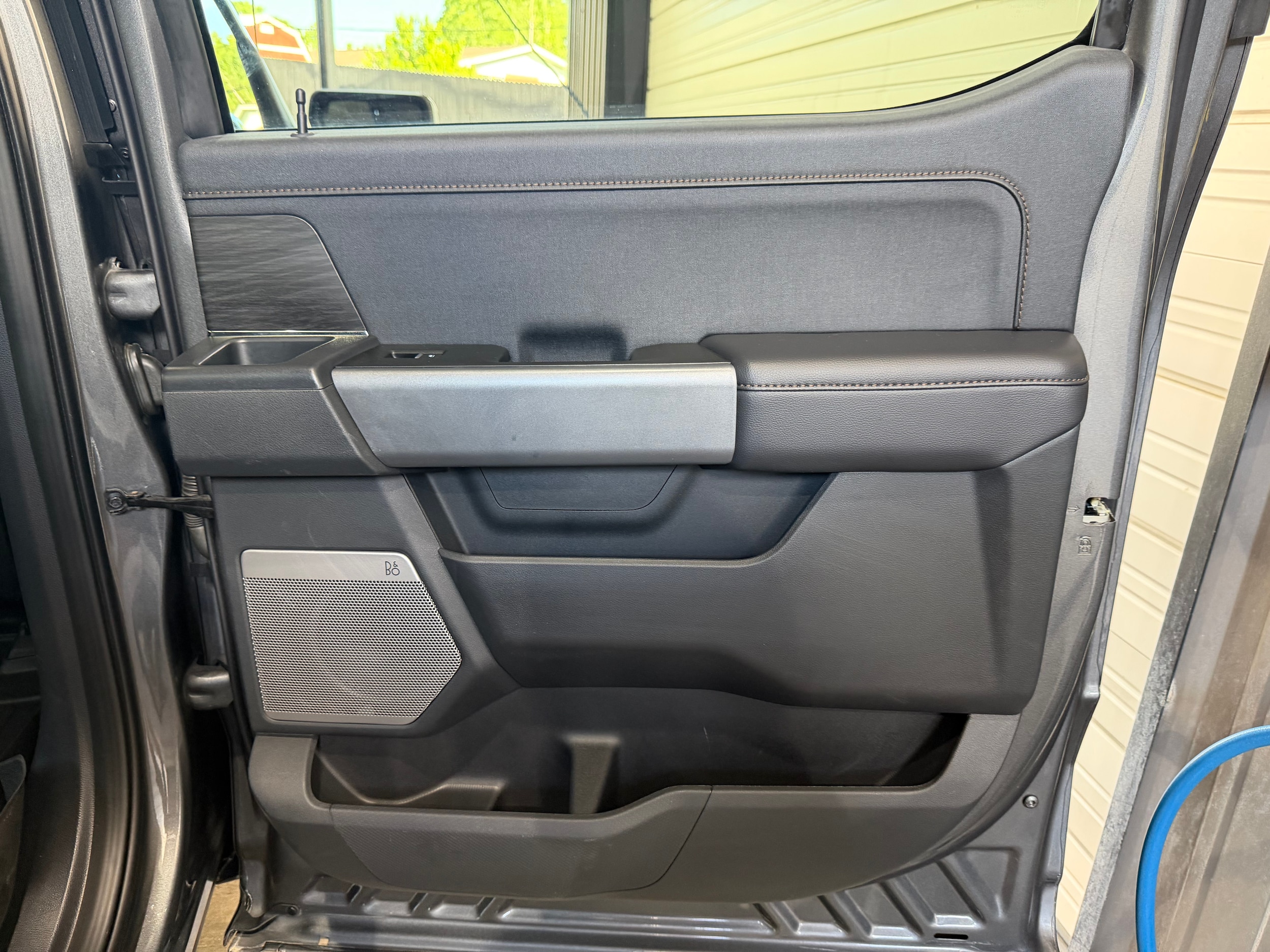 2025 Ford F-150 Lariat - Photo 25