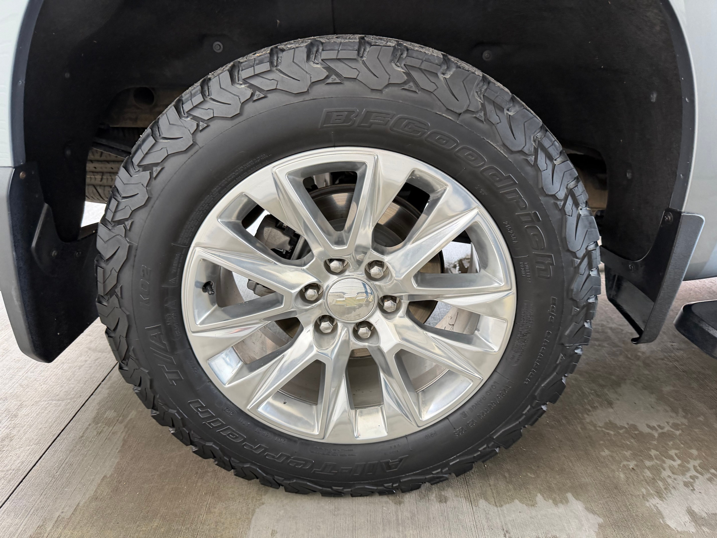 2025 Chevrolet Silverado 1500 LTZ - Photo 35