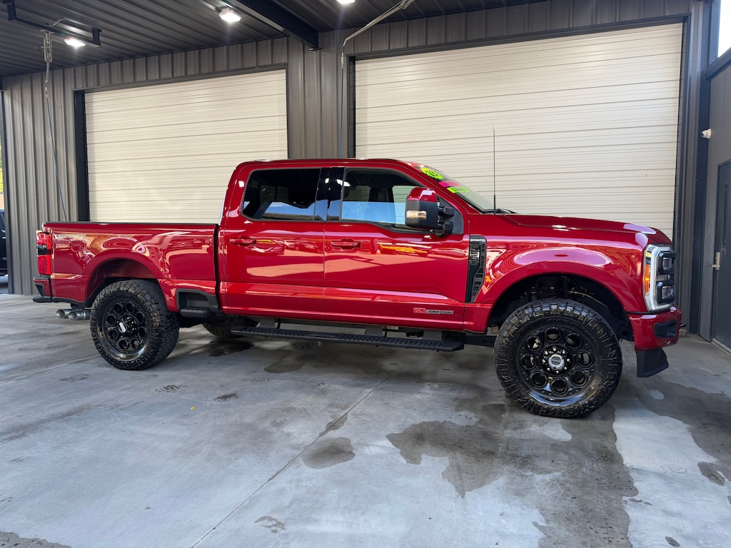 Used 2023 Ford F-250SD Lariat Truck