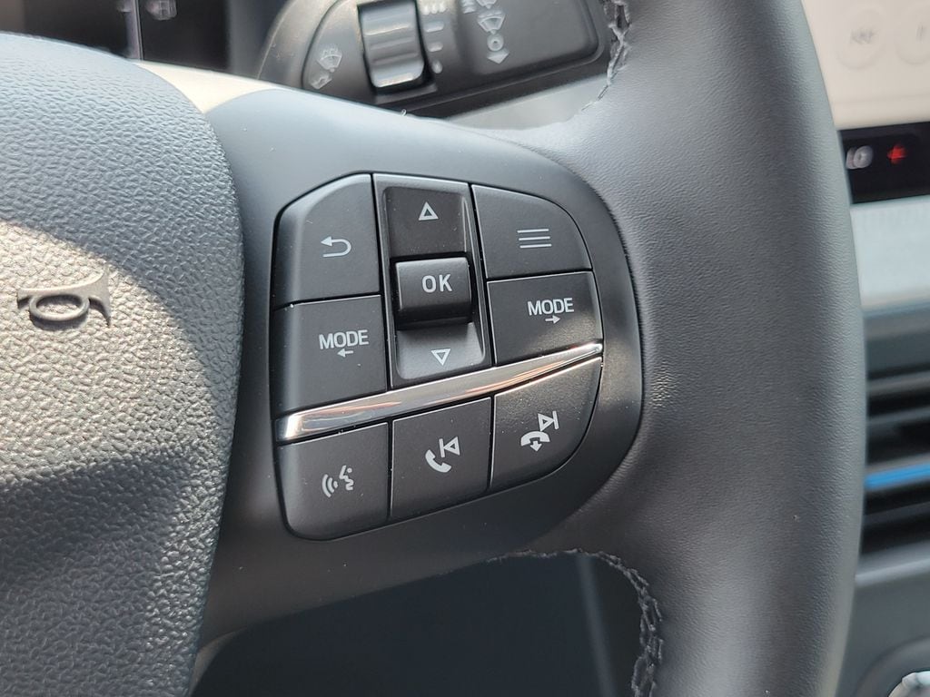 2026 Ford Maverick XLT - Photo 15