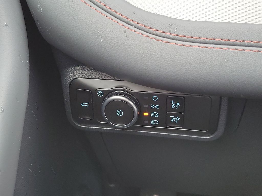 2026 Ford Explorer Active - Photo 12