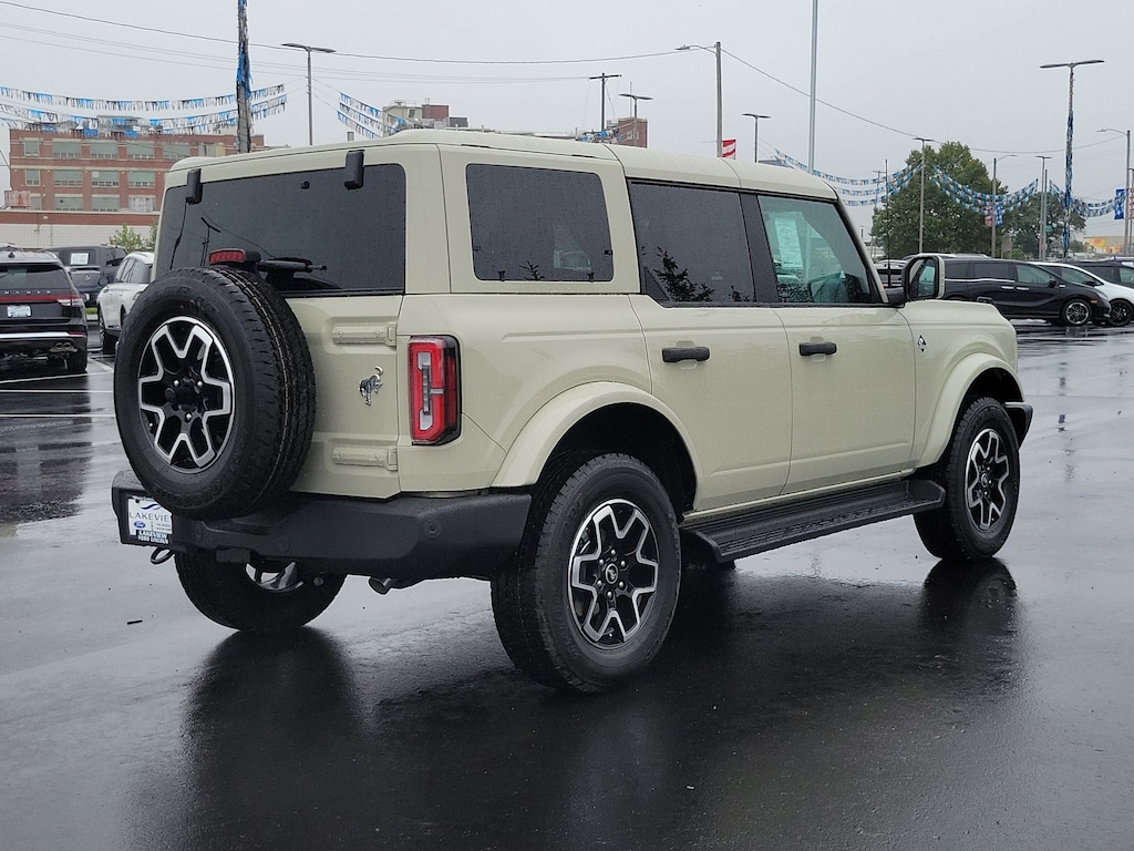 New 2026 Ford Bronco Outer Banks Sport Utility