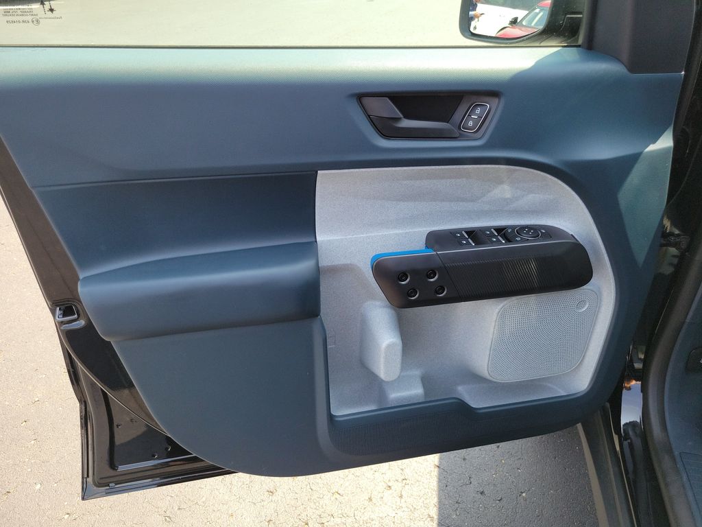 2026 Ford Maverick XLT - Photo 6