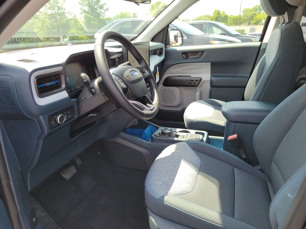 2026 Ford Maverick XLT - Photo 8
