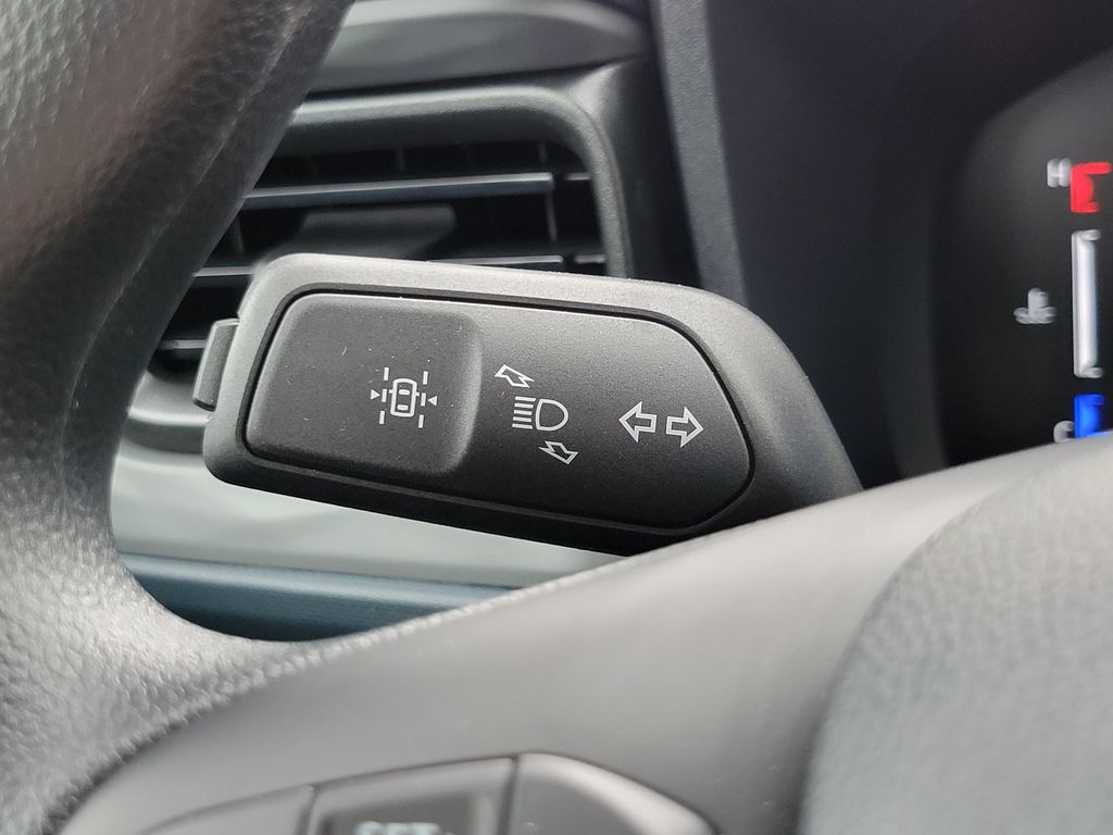 2026 Ford Maverick XL - Photo 14