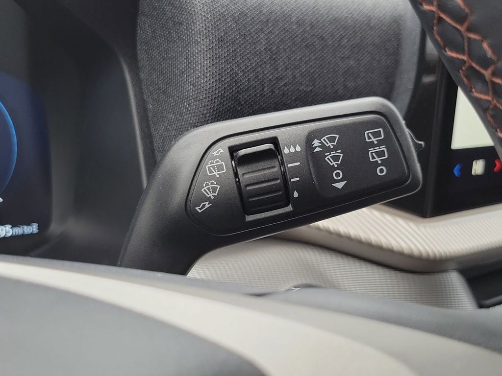 2026 Ford Explorer Active - Photo 15