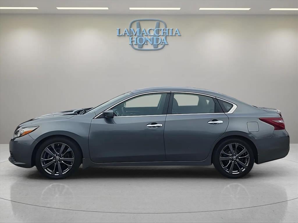 Used 2018 Nissan Altima SR with VIN 1N4AL3AP2JC265114 for sale in Syracuse, NY