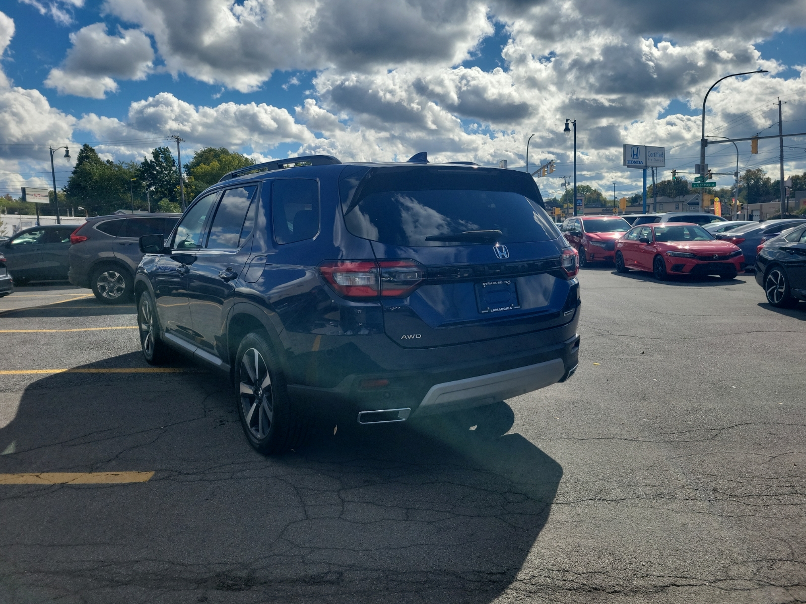 Used 2025 Honda Pilot Touring SUV
