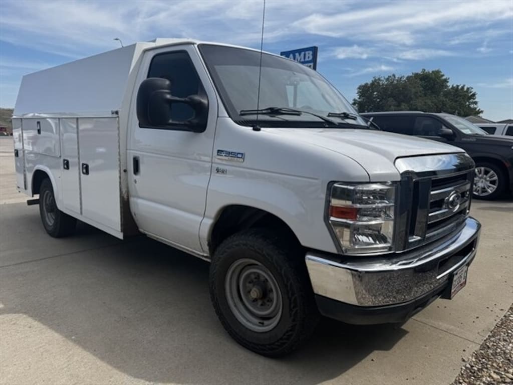 Used 2019 Ford Econoline 350 Cutaway Chassis Truck