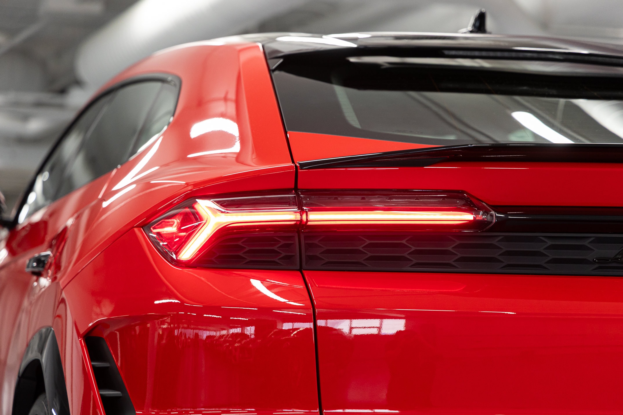 2026 Lamborghini Urus SE - Photo 25