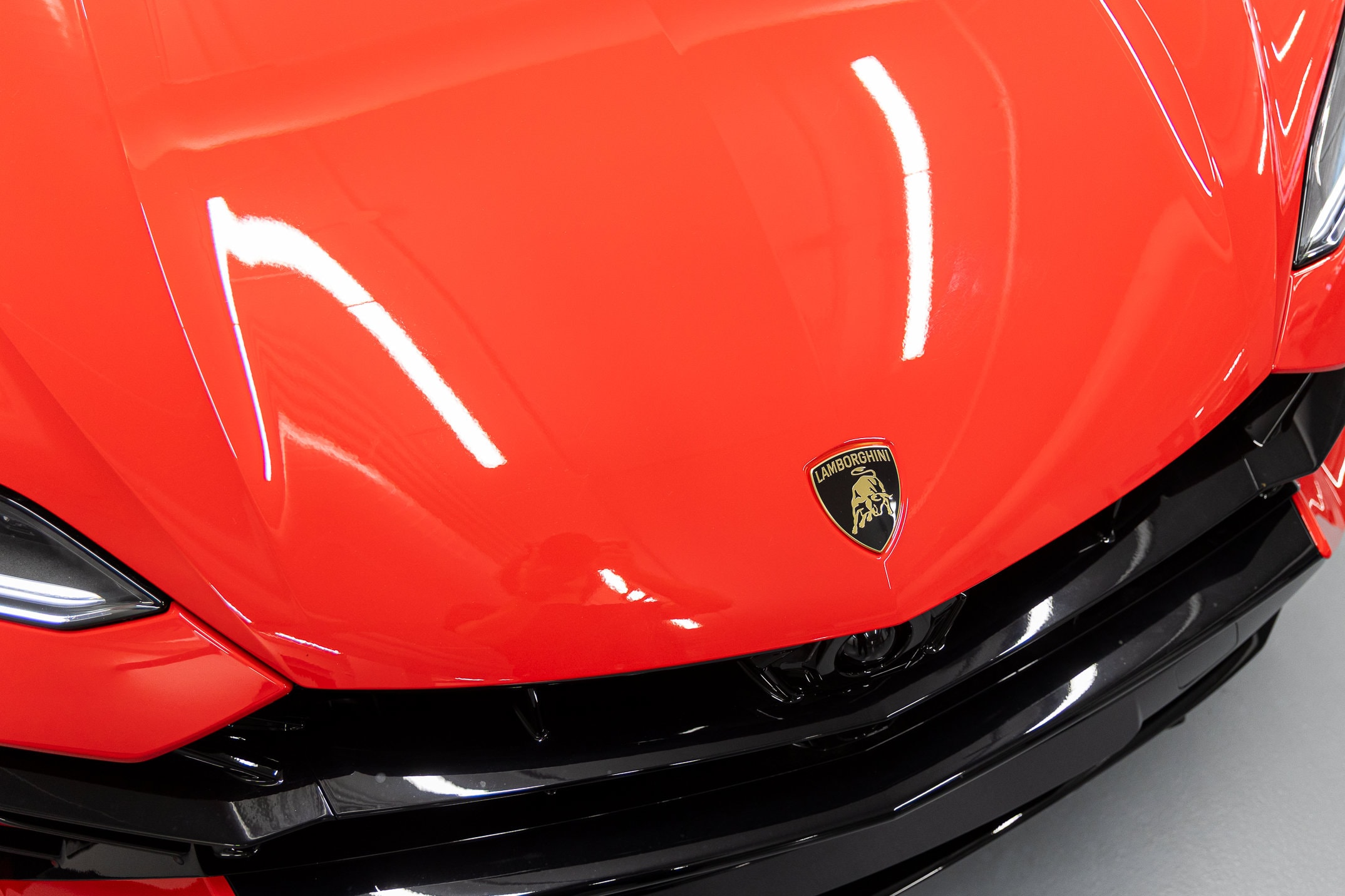 2026 Lamborghini Urus SE - Photo 15